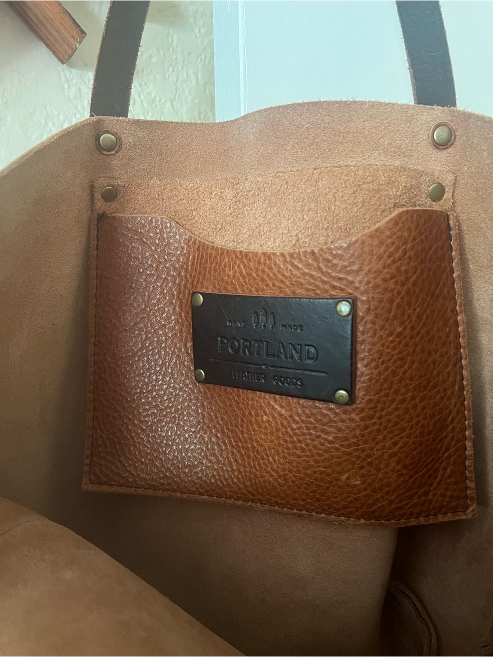 Portland Leather Brown Tote Bag with Black Straps - Picture 2 of 2